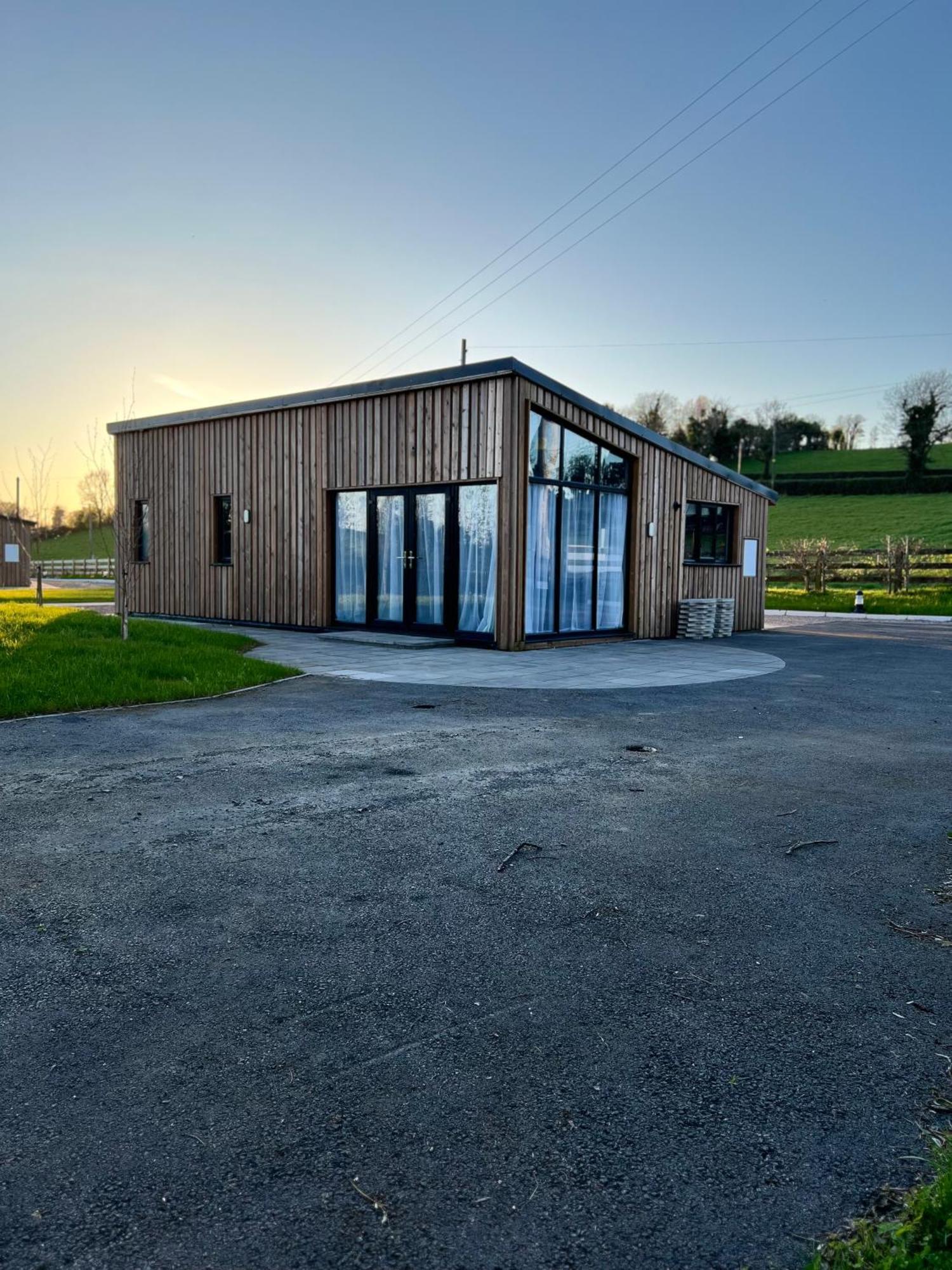Killyfole Lakeside Lodges Corranny Екстер'єр фото
