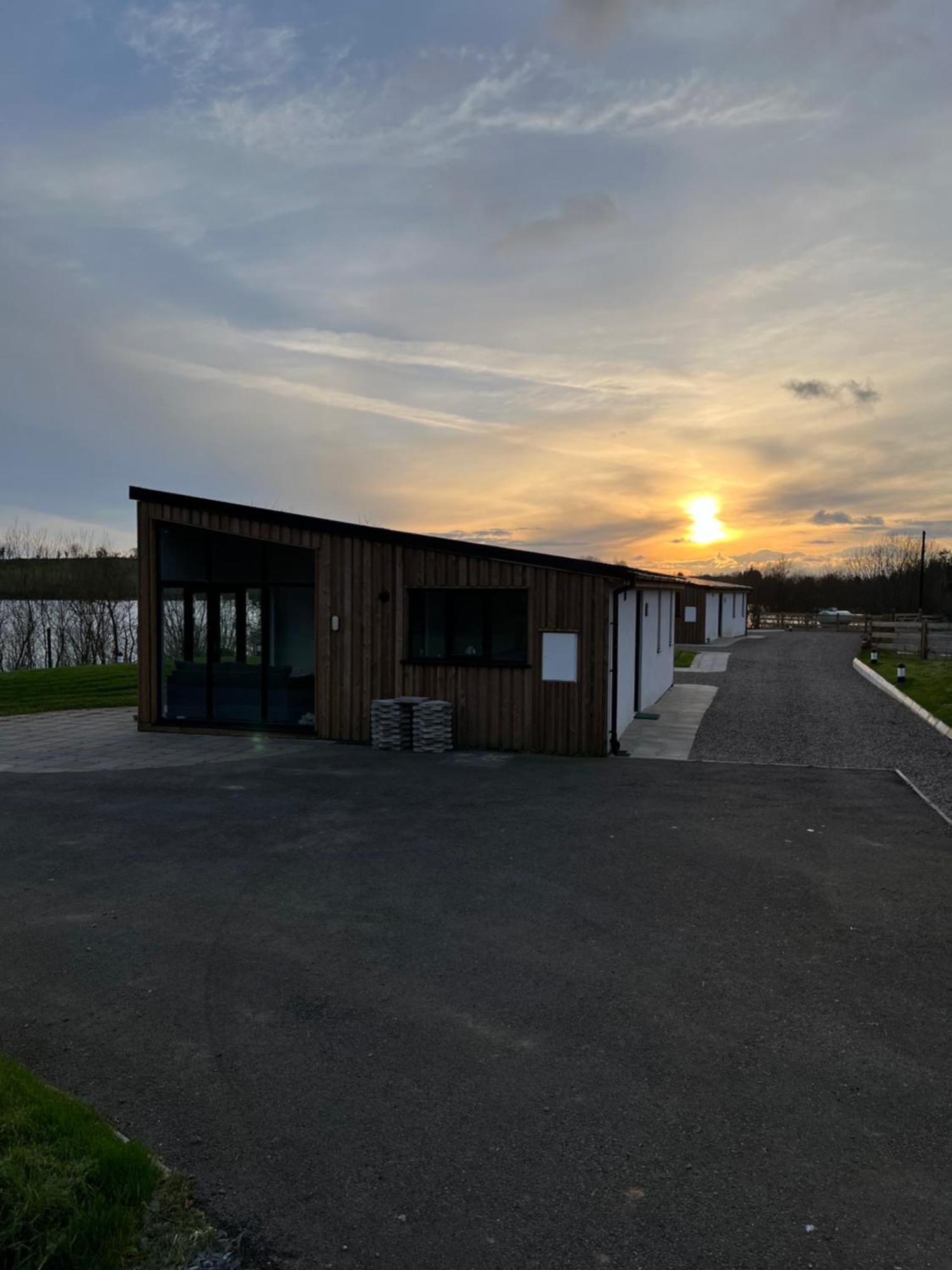 Killyfole Lakeside Lodges Corranny Екстер'єр фото